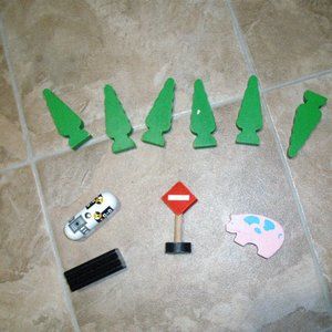 10 piece wooden train track accessories